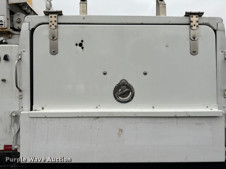 image for item DQ0741 2014 Dodge Ram 5500HD utility / service truck