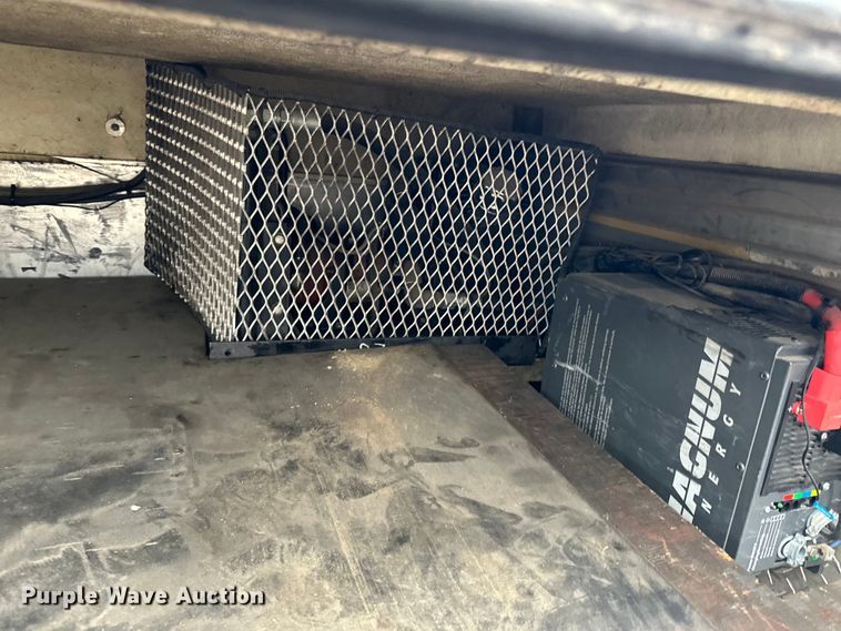 image for item DQ0741 2014 Dodge Ram 5500HD utility / service truck