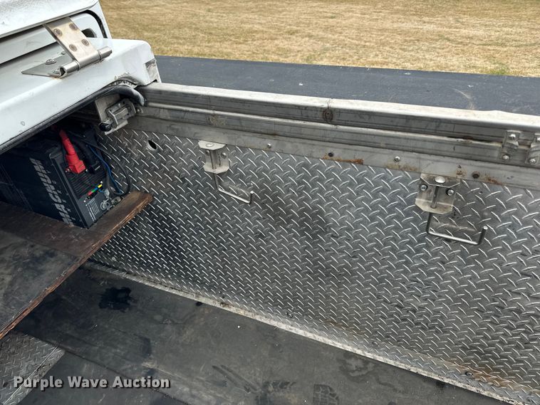 image for item DQ0741 2014 Dodge Ram 5500HD utility / service truck