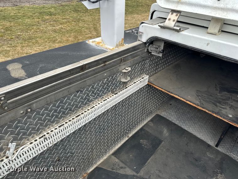 image for item DQ0741 2014 Dodge Ram 5500HD utility / service truck