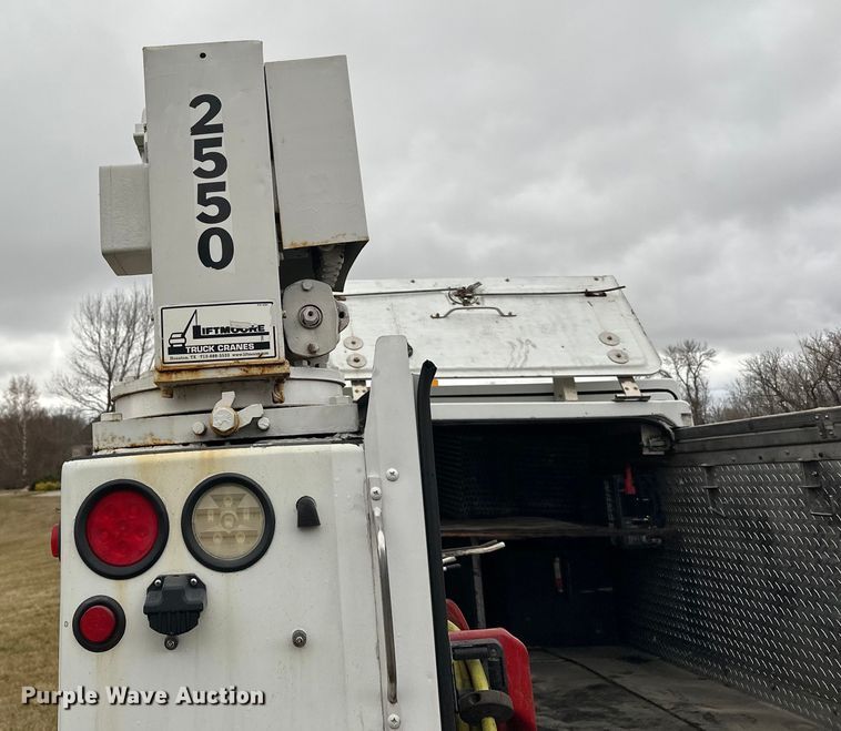 image for item DQ0741 2014 Dodge Ram 5500HD utility / service truck