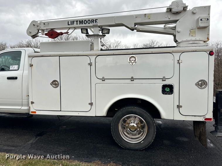 image for item DQ0741 2014 Dodge Ram 5500HD utility / service truck