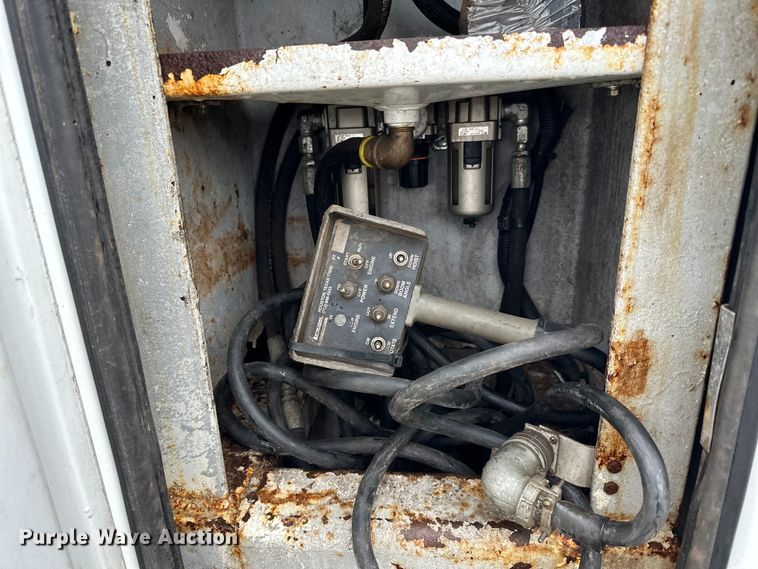 image for item DQ0741 2014 Dodge Ram 5500HD utility / service truck