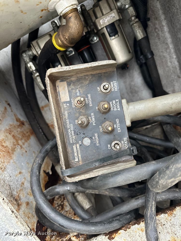 image for item DQ0741 2014 Dodge Ram 5500HD utility / service truck