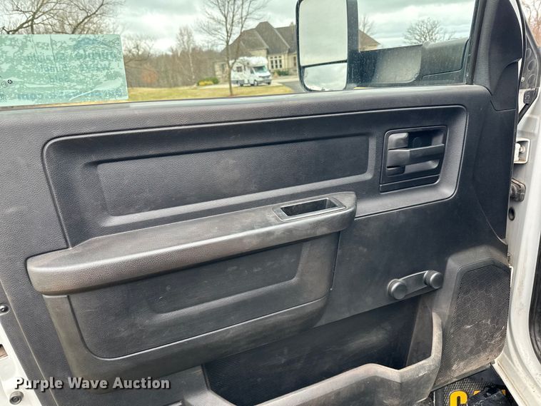 image for item DQ0741 2014 Dodge Ram 5500HD utility / service truck