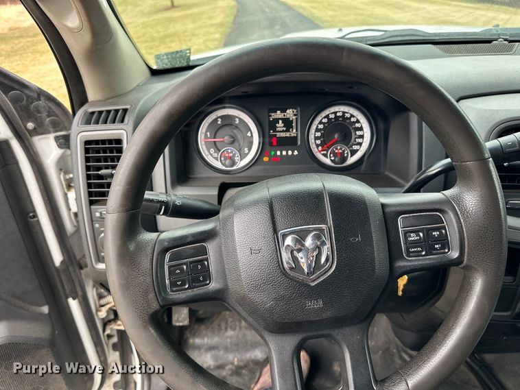 image for item DQ0741 2014 Dodge Ram 5500HD utility / service truck