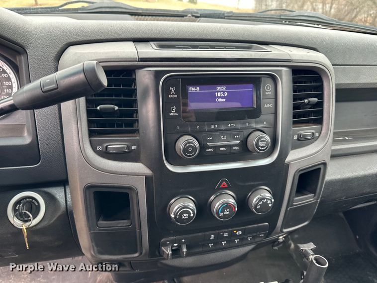 image for item DQ0741 2014 Dodge Ram 5500HD utility / service truck