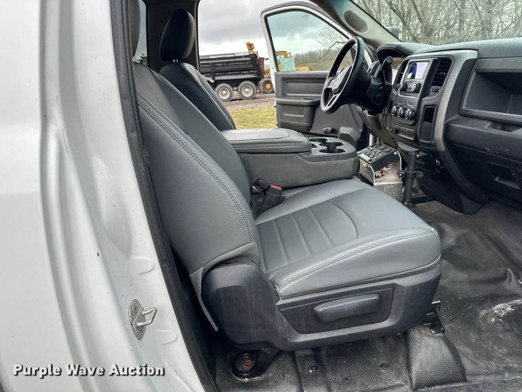 image for item DQ0741 2014 Dodge Ram 5500HD utility / service truck