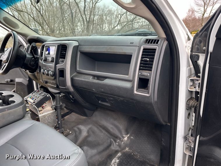 image for item DQ0741 2014 Dodge Ram 5500HD utility / service truck