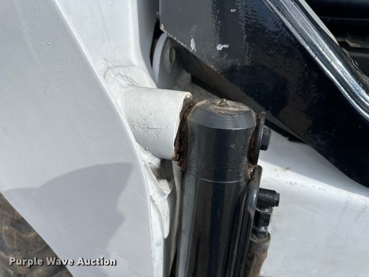 image for item DQ0748 2012 Bobcat S750 skid steer loader