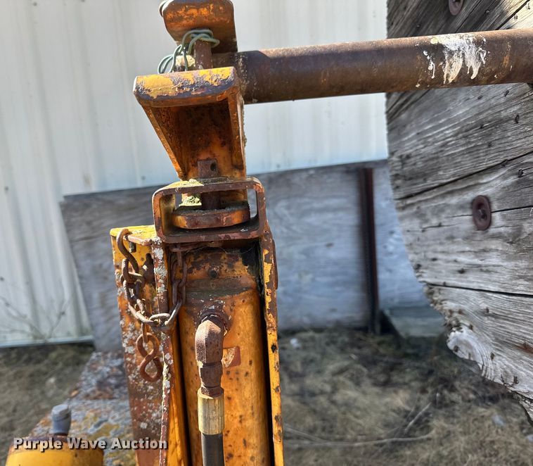 image for item DQ0750 1984 Butler reel trailer