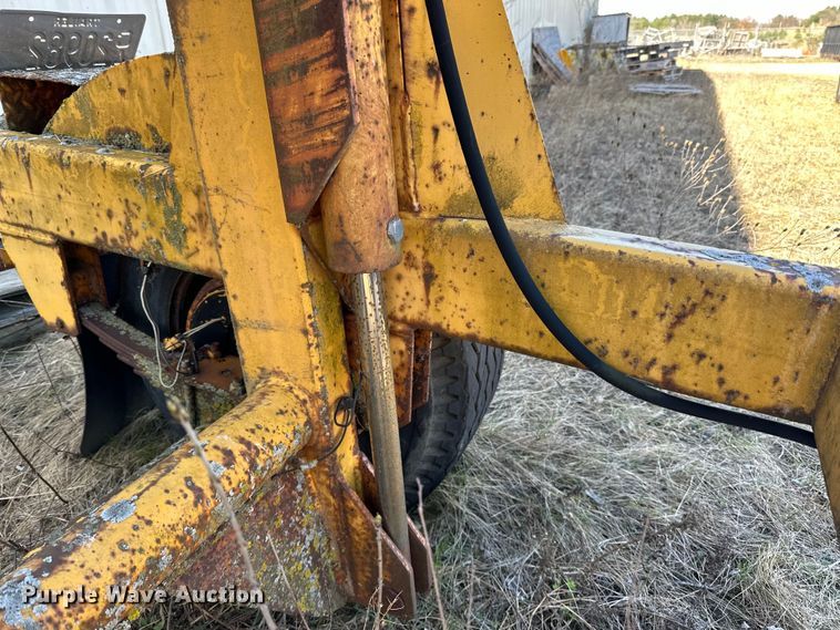 image for item DQ0750 1984 Butler reel trailer