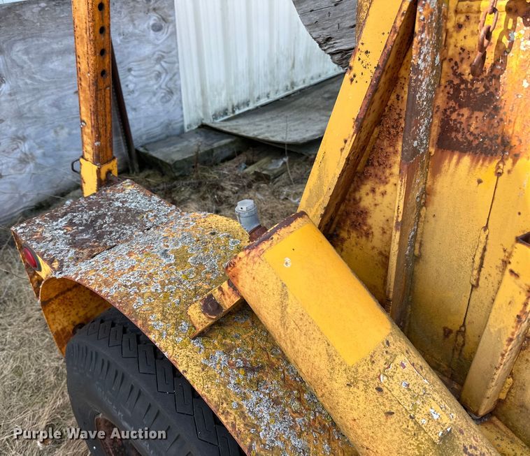 image for item DQ0750 1984 Butler reel trailer