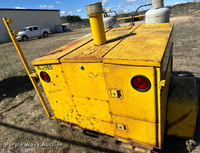 image for item DQ0751 1985 Hesco 4040 07  generator