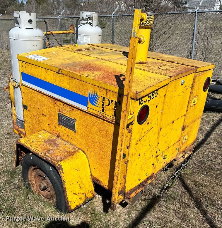 image for item DQ0751 1985 Hesco 4040 07  generator