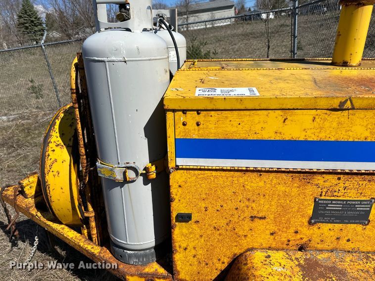 image for item DQ0751 1985 Hesco 4040 07  generator