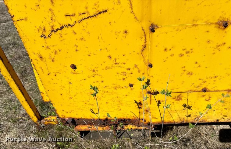 image for item DQ0751 1985 Hesco 4040 07  generator