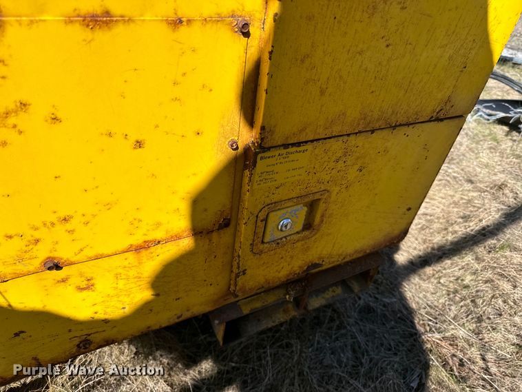 image for item DQ0751 1985 Hesco 4040 07  generator