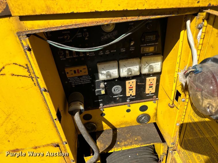 image for item DQ0751 1985 Hesco 4040 07  generator
