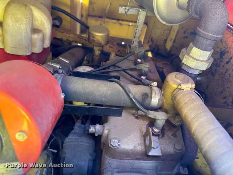 image for item DQ0751 1985 Hesco 4040 07  generator