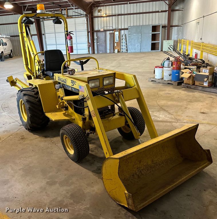 image for item DQ0753 1999 Terramite T5C backhoe
