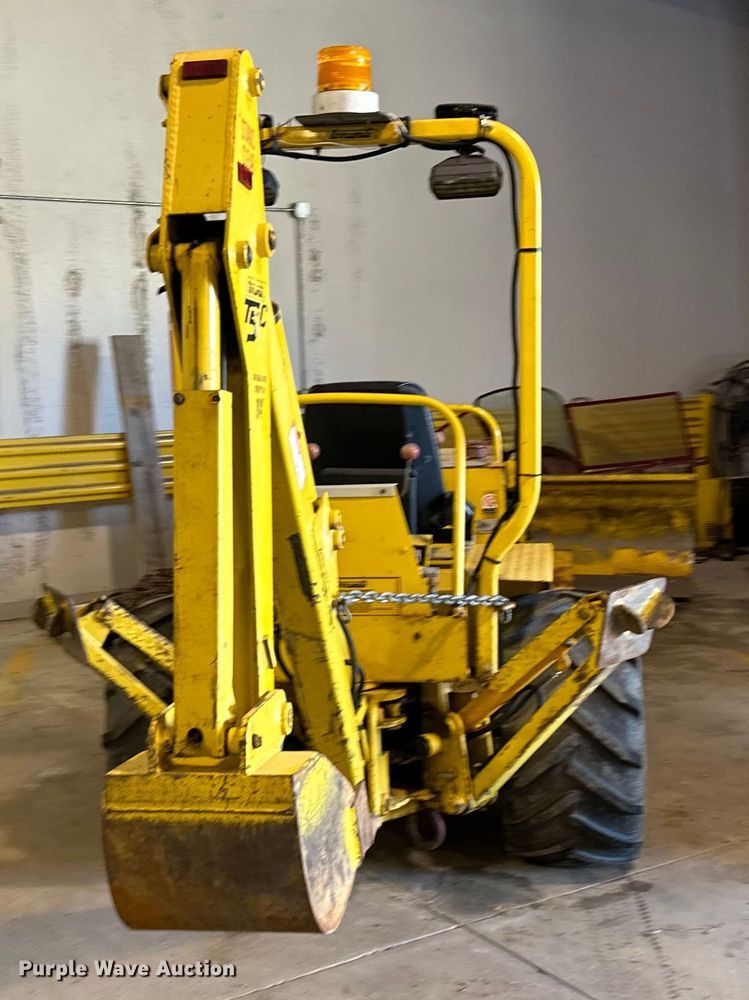 image for item DQ0753 1999 Terramite T5C backhoe