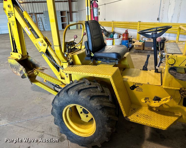 image for item DQ0753 1999 Terramite T5C backhoe