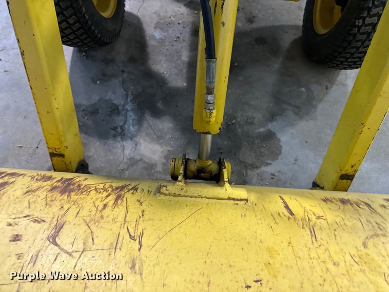 image for item DQ0753 1999 Terramite T5C backhoe