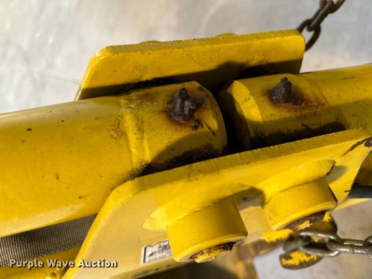 image for item DQ0753 1999 Terramite T5C backhoe