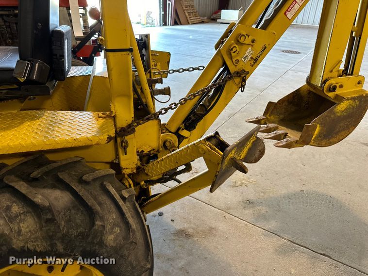 image for item DQ0753 1999 Terramite T5C backhoe