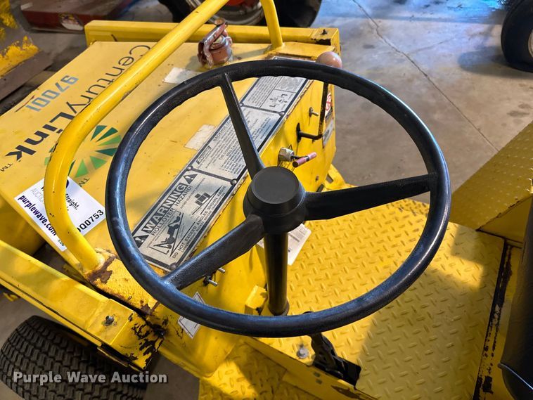 image for item DQ0753 1999 Terramite T5C backhoe