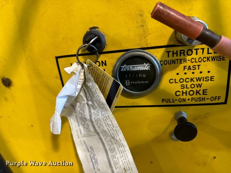 image for item DQ0753 1999 Terramite T5C backhoe