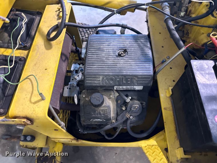 image for item DQ0753 1999 Terramite T5C backhoe