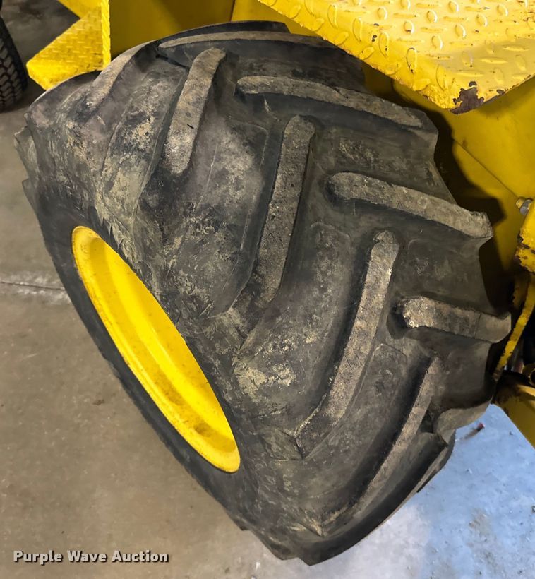 image for item DQ0753 1999 Terramite T5C backhoe