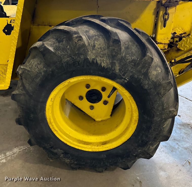 image for item DQ0753 1999 Terramite T5C backhoe