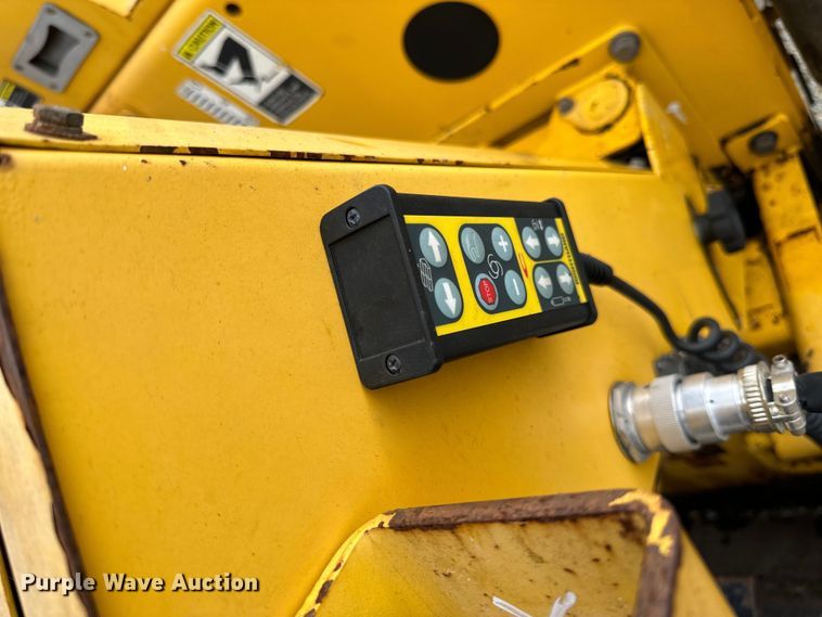 image for item DQ0754 2015 Carlson  CP100 paver