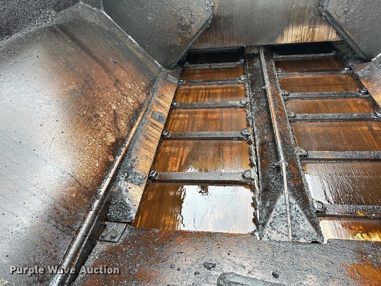 image for item DQ0755 2019 Carlson  CP100II paver