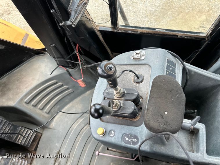 image for item DQ0758 2005 Caterpillar 950G Series II wheel loader