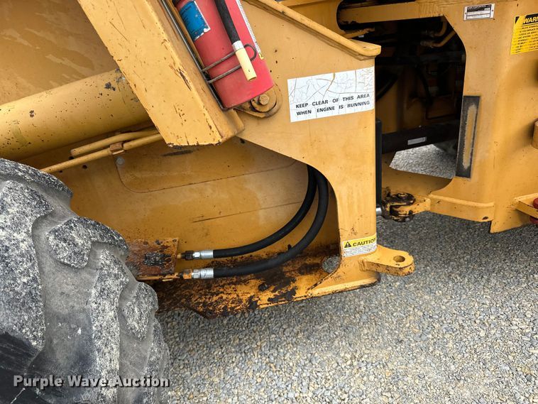 image for item DQ0759 1996 Case 621B wheel loader