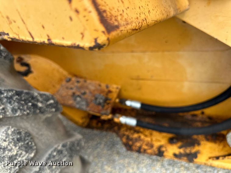 image for item DQ0759 1996 Case 621B wheel loader