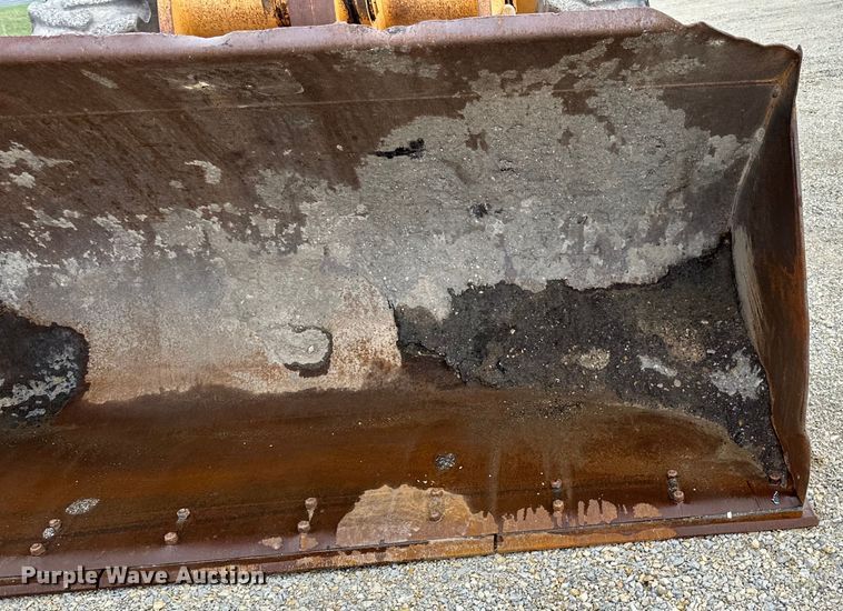 image for item DQ0759 1996 Case 621B wheel loader