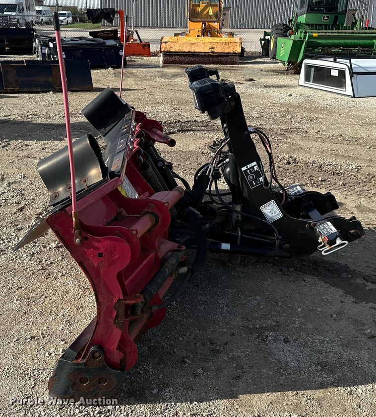 image for item DQ0762 2017 Boss snow plow