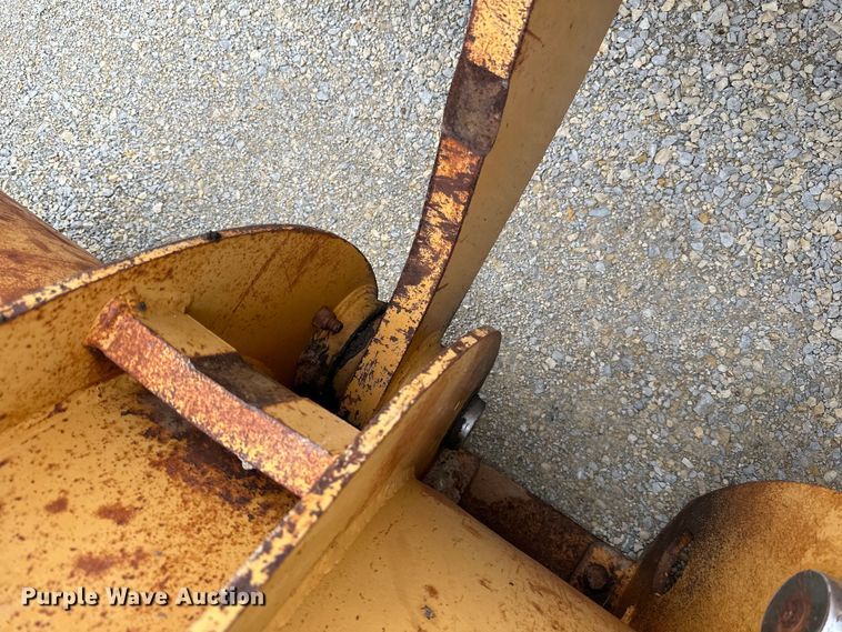 image for item DQ0765 1996 Case 621B wheel loader