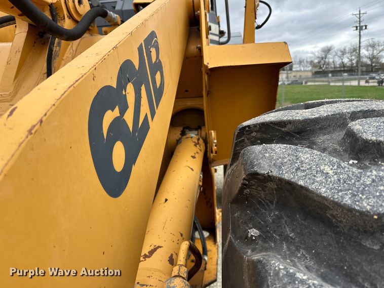 image for item DQ0765 1996 Case 621B wheel loader