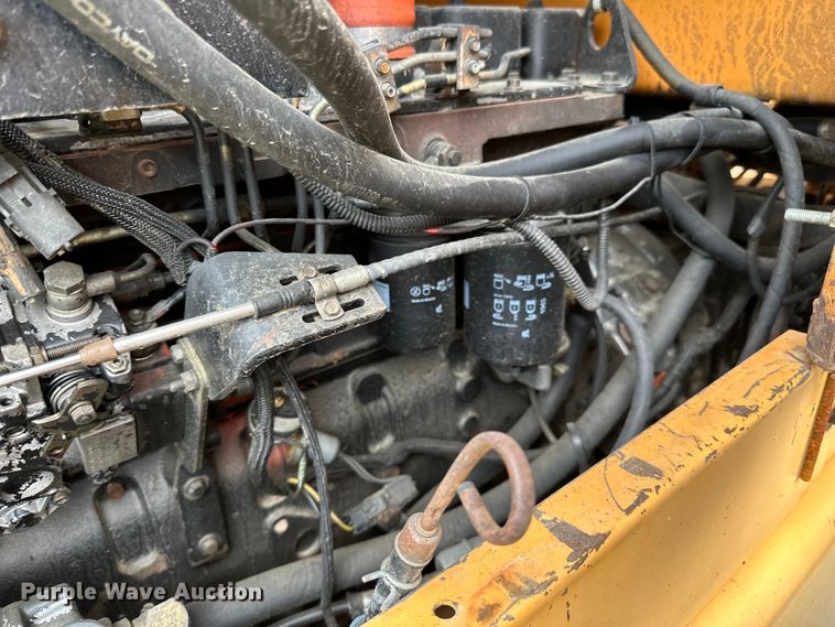 image for item DQ0765 1996 Case 621B wheel loader