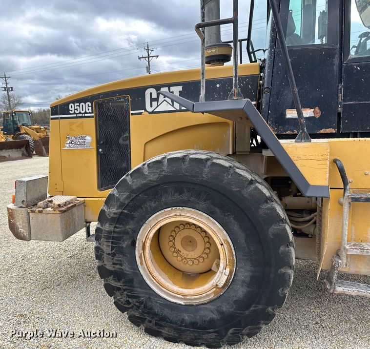 image for item DQ0766 2004 Caterpillar 950G Series II wheel loader