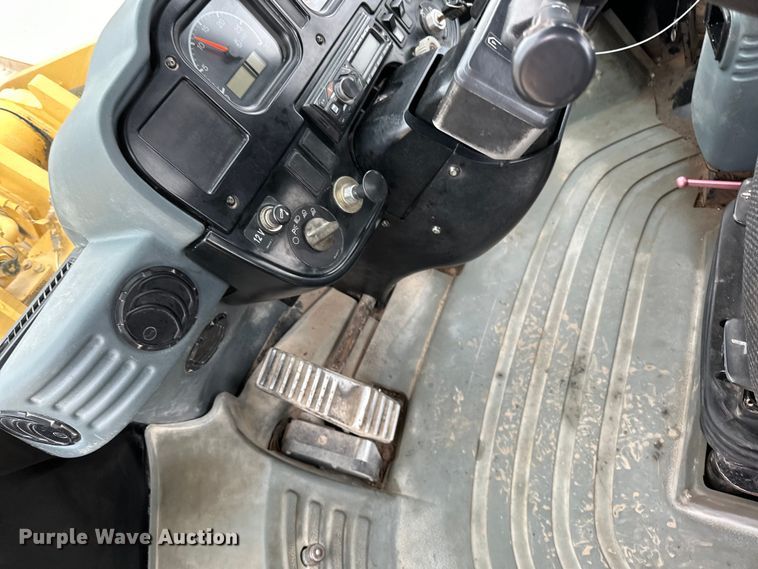 image for item DQ0766 2004 Caterpillar 950G Series II wheel loader