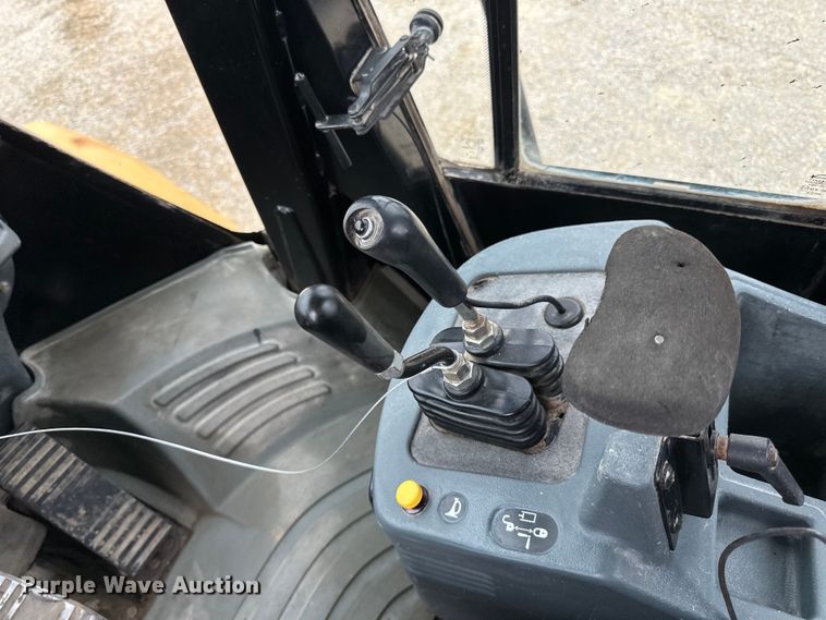 image for item DQ0766 2004 Caterpillar 950G Series II wheel loader