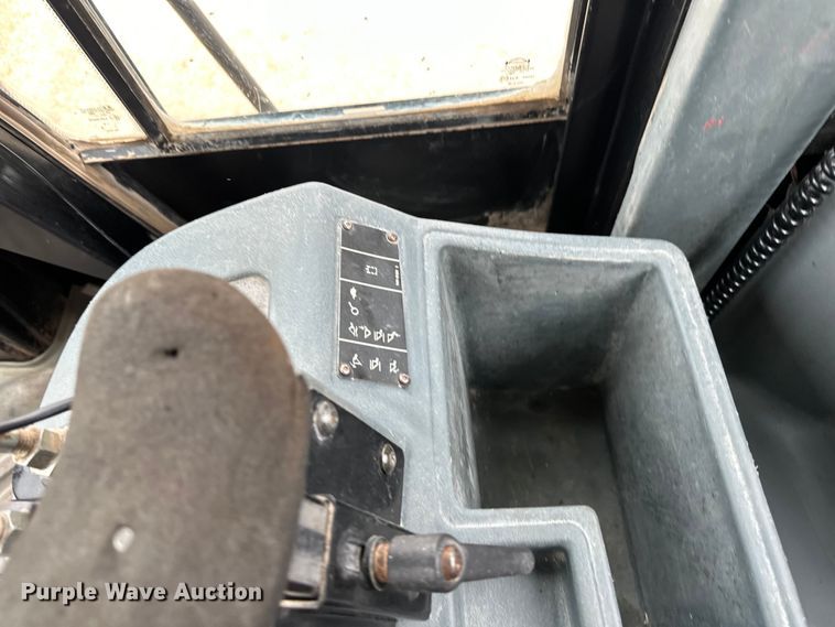 image for item DQ0766 2004 Caterpillar 950G Series II wheel loader