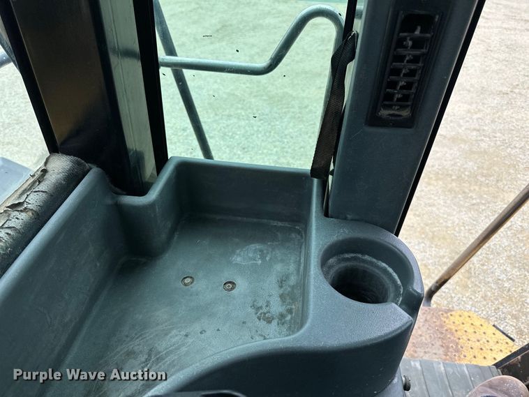 image for item DQ0766 2004 Caterpillar 950G Series II wheel loader